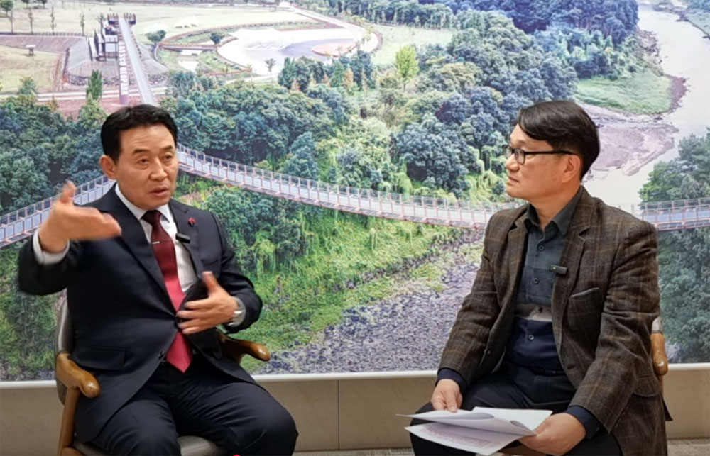 포천가디언 신문사 제작 백영현 시장과 함께 하는 포천의 미래에 대한 토크 '포미토크' 영상