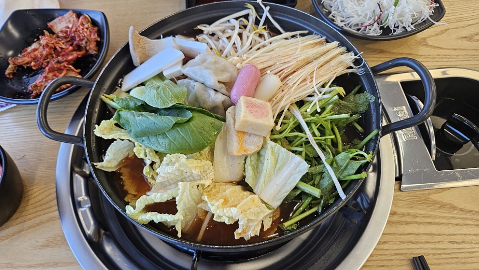 고급진 분위기와 합리적인 가격, 그리고 풍성한 맛과 향, 포천시 군내면 샤브칼국수 비손